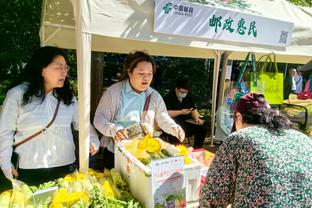 多诺万谈拉文伤缺：失去他这样一个有天赋的出色球员总会伤害球队